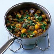 One-pot mushroom & potato curry