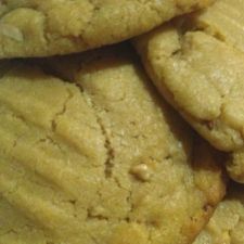 Best EVER Peanut Butter Cookie Recipe