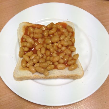 Recipe: Beans on Toast, rated 2.8/5 - 92 votes