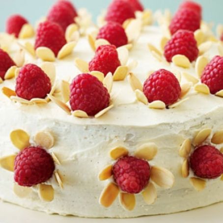 White chocolate almond cake