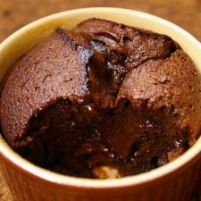 5 minute chocolate fondant mug cake!