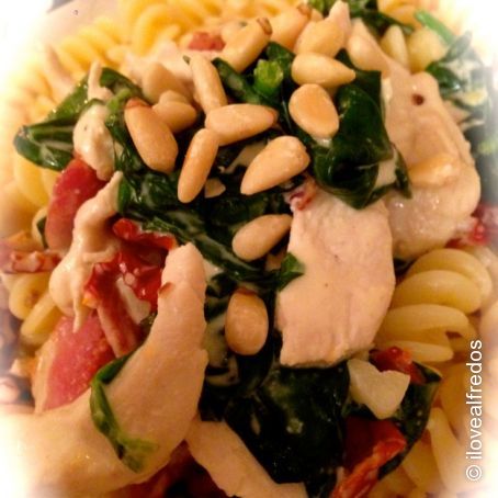 Pasta - Chicken, Spinach and Pine Nut Cream Pasta