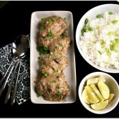 Easy Chicken Curry in Yogurt Based Gravy
