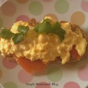 Smoked Salmon & Scrambled Egg on Soda Bread