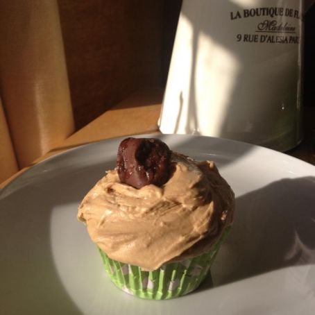 Salted Caramel Apple Cupcakes