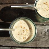 Spicy kefir and pear smoothie