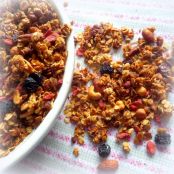 Easy Goji Berry Granola