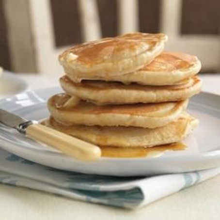 Fluffy American pancakes