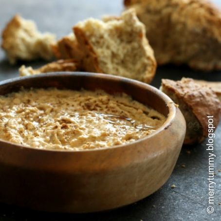Hummus-The Easiest One, Served With Rustic Bread