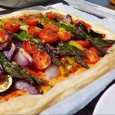Puff pastry pizza