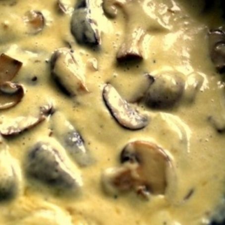 Mushrooms in White Wine (chicken, cheese & brandy optional)