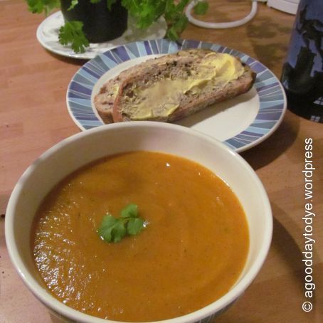 Quick Carrot & Coriander Soup