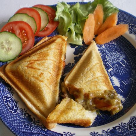 Curry Chicken Toastie