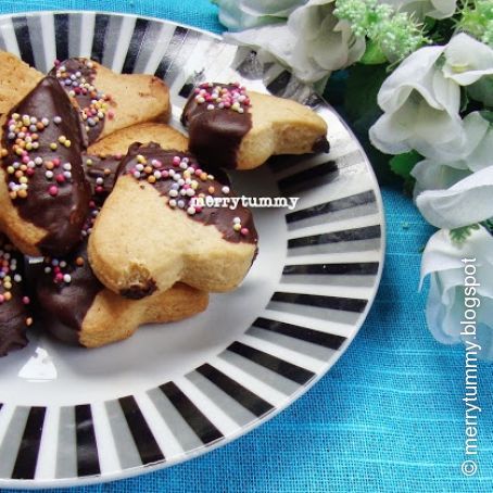 Vanilla Cookies Dipped In Chocolate - Little Hearts