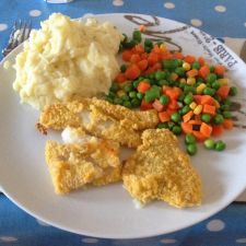 Fish Fingers with Cheesy Mash