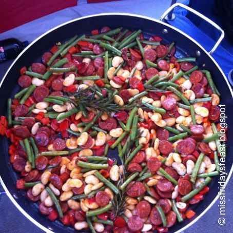 Camping Paella for a Crowd