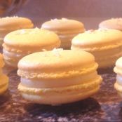 Pineapple and coconut macarons - Step 9