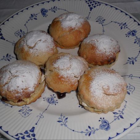 Cream Tea Scones