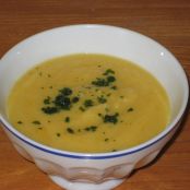 Cream of cauliflower soup with almond milk