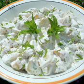 Potato salad with mint