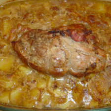 Roast veal with potatoes and lardons