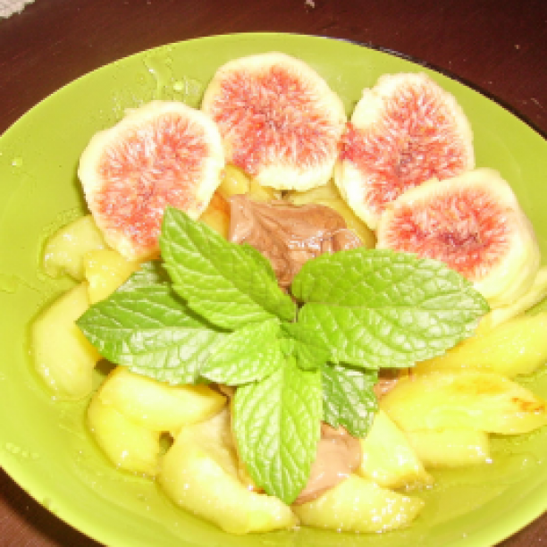 Quince salad with a chocolate heart