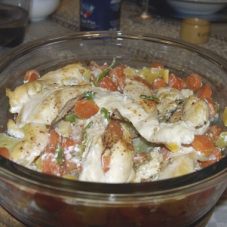 Tender chicken poule au pot casserole