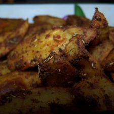 Potato wedges with herbs