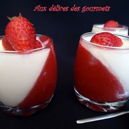 Panna cotta with white chocolate and strawberries