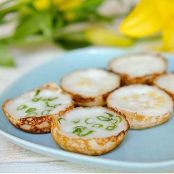 Thai Coconut Custard Dessert (Khanom Krok)  ขนมครก